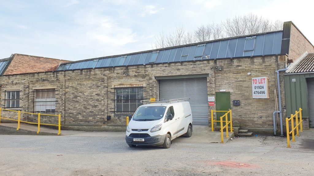LAST REMAINING UNIT Unit 4 Bankfield Business Park, Mirfield